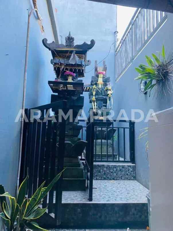 dijual rumah batubulan