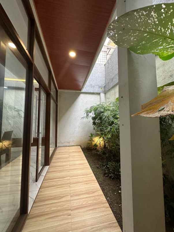 dijual rumah batununggal
