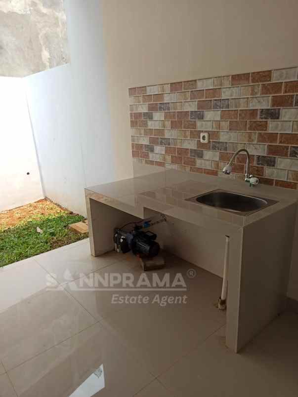 dijual rumah bedahan sawangan depok