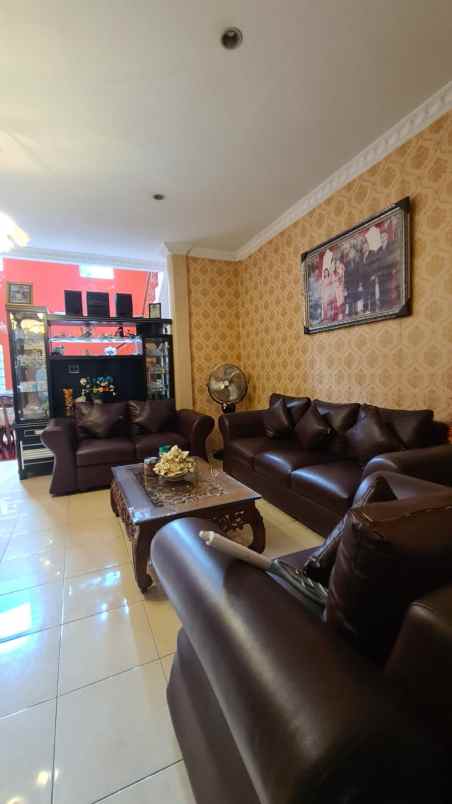 dijual rumah benhil