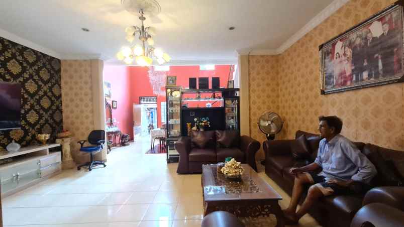 dijual rumah benhil