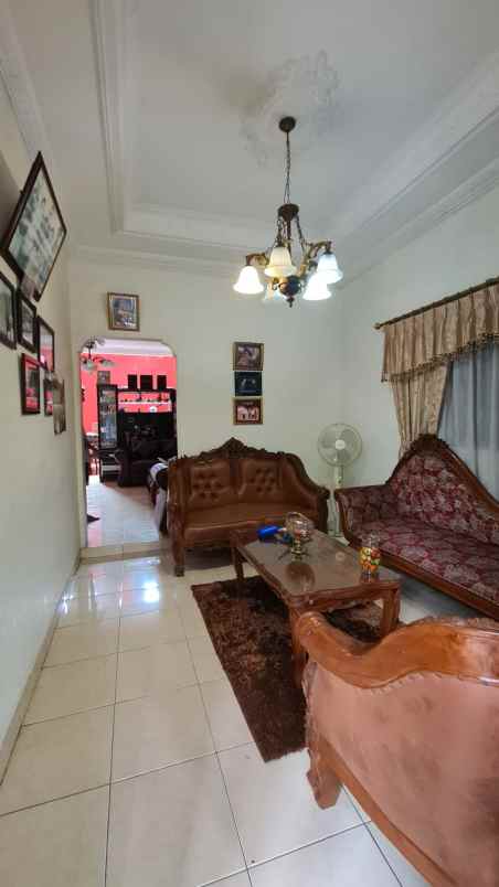 dijual rumah benhil