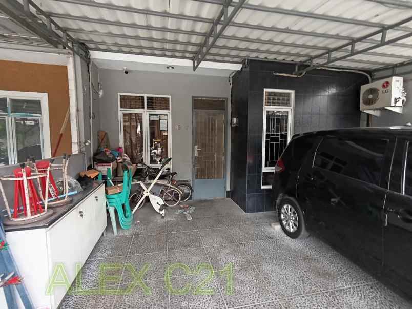 dijual rumah binong