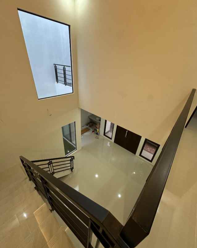 dijual rumah bintaro sektor 9