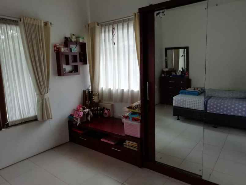dijual rumah boemi sambara babakan loa