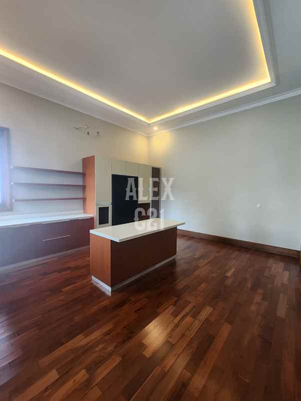 dijual rumah brand new kemang jakarta selatan