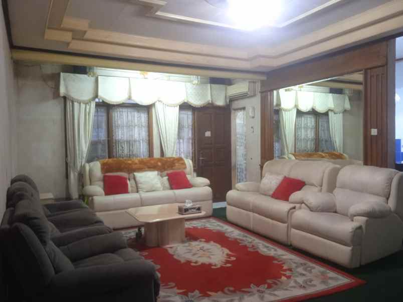 dijual rumah buahbatu