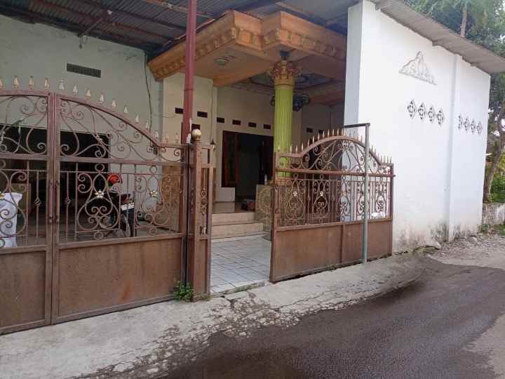 dijual rumah budug sidorejo sumobito