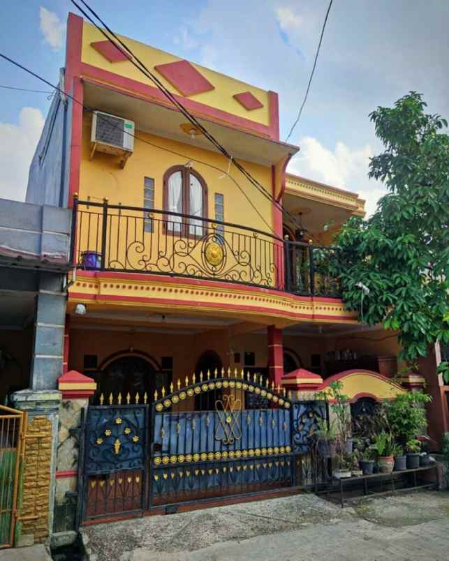 dijual rumah bulevar hijau kota harapan