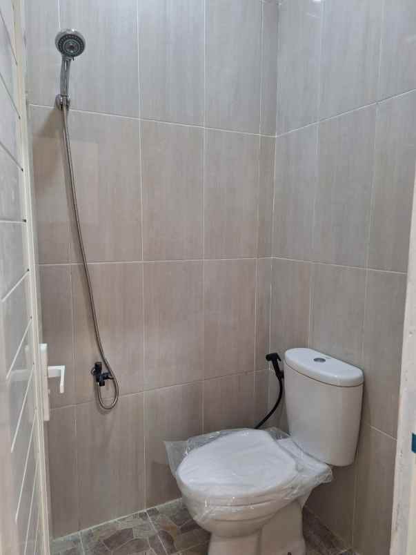 dijual rumah bumi rinjani mustikajaya