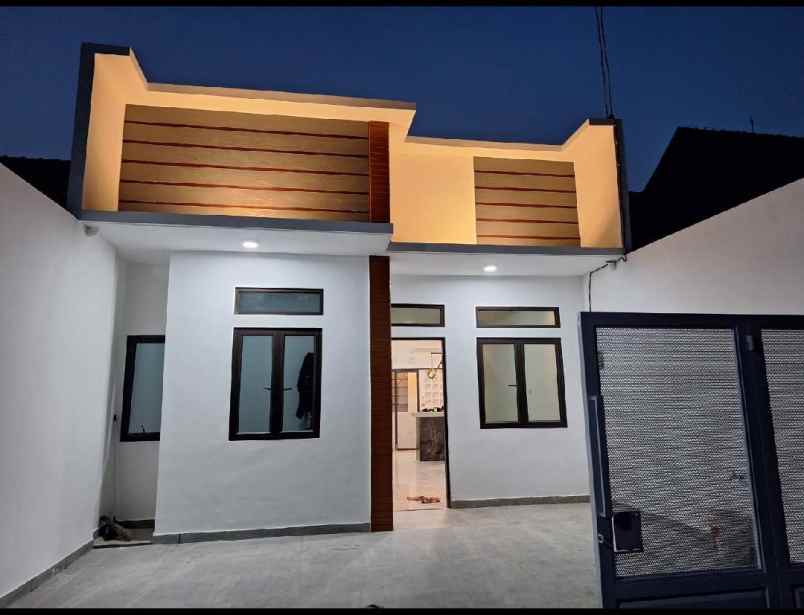 dijual rumah bumi rinjani mustikajaya