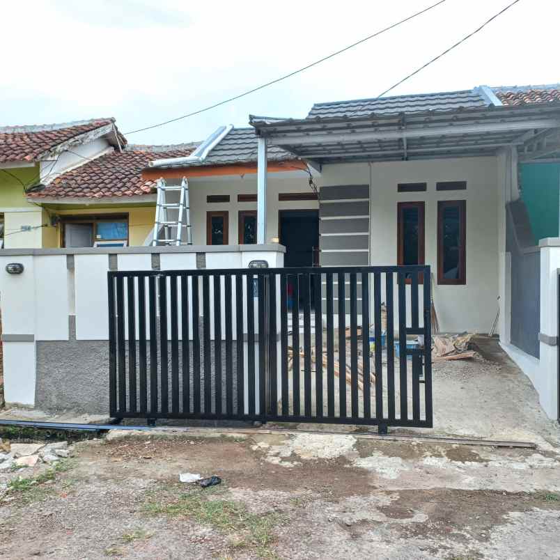 dijual rumah bumi subang kencana