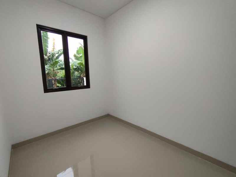 dijual rumah burangkeng