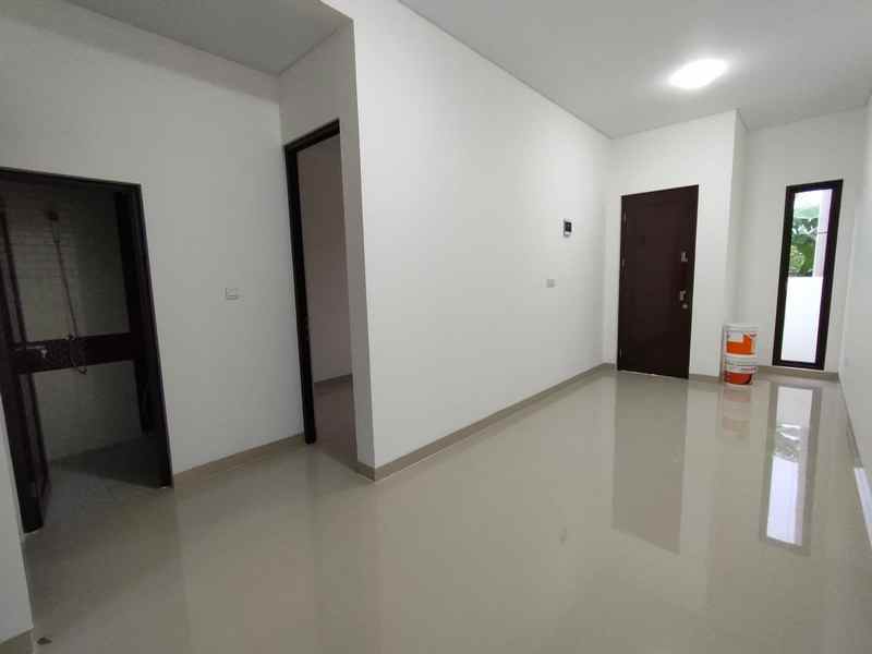 dijual rumah burangkeng