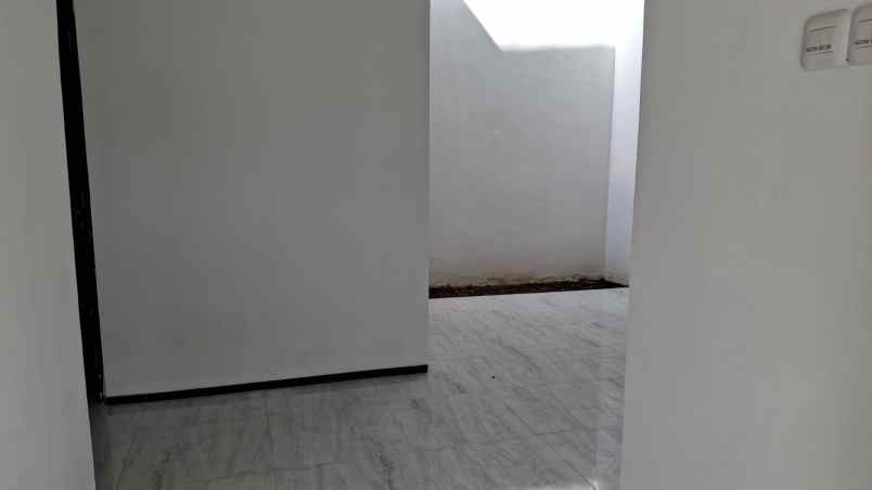 dijual rumah cantik modern harga termurah 2 kamar