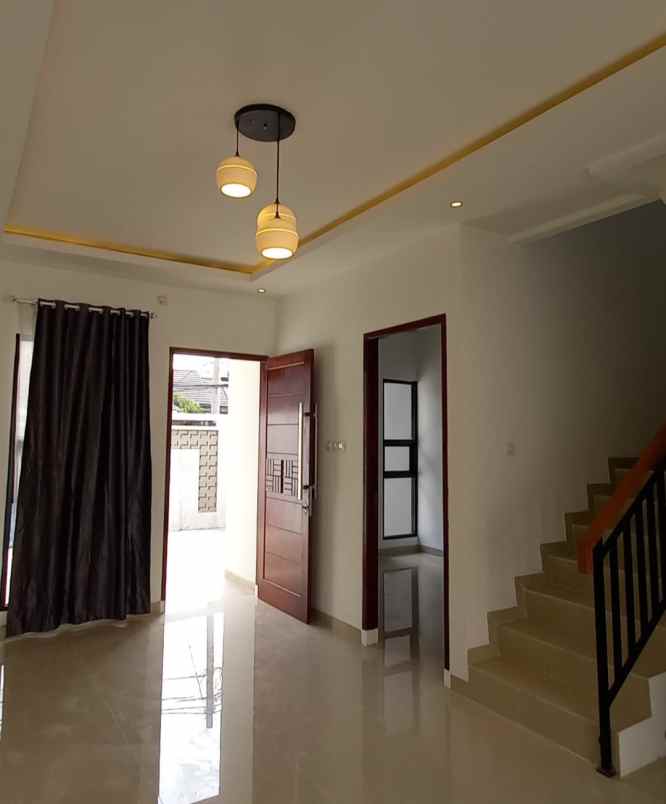 dijual rumah cantik primary kokoh jl cipayung jakarta