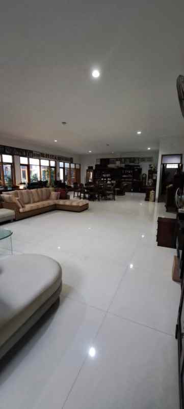 dijual rumah cihanjuang