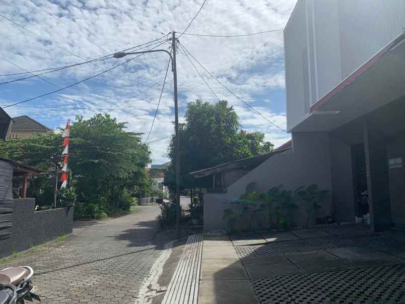 dijual rumah cijagra