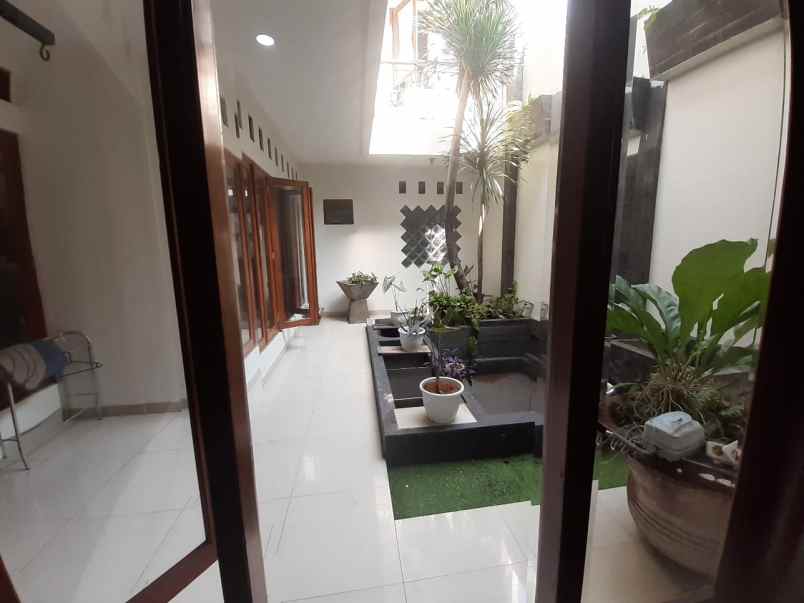 dijual rumah cililitan