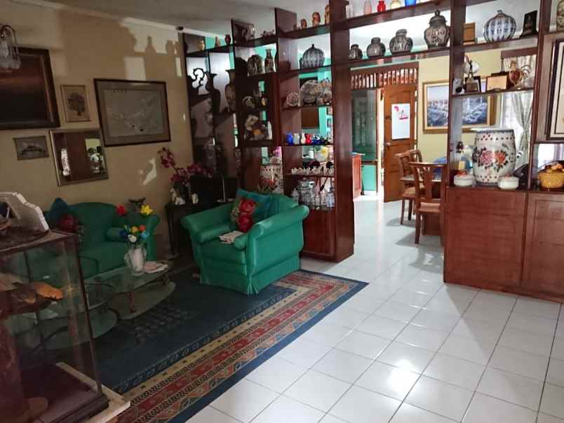 dijual rumah cinere