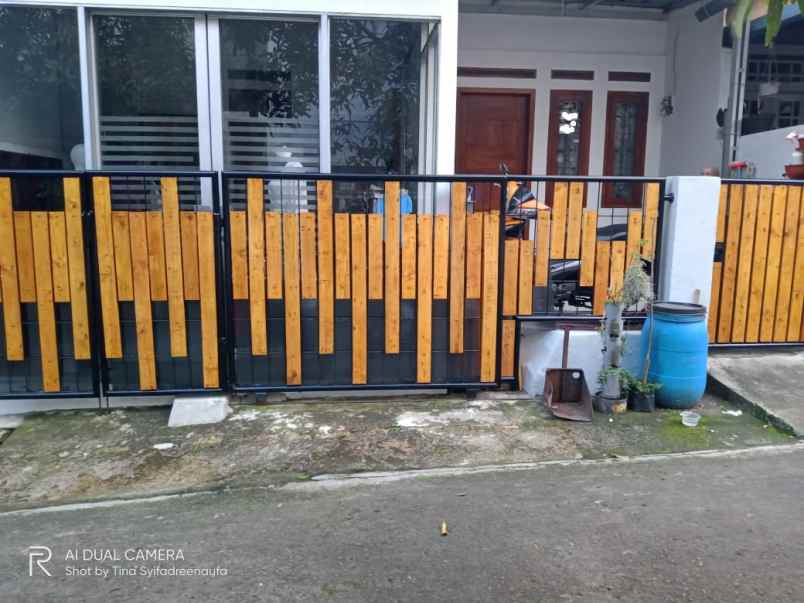 dijual rumah cipageran