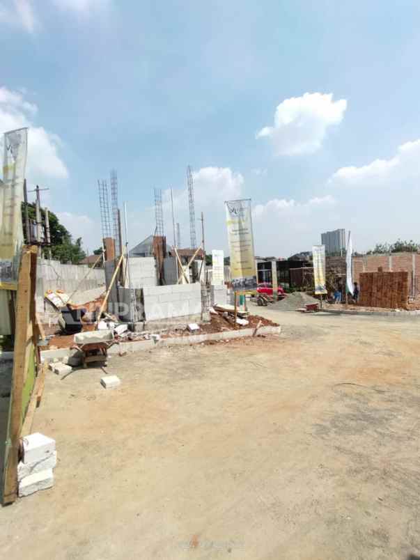 dijual rumah cipayung