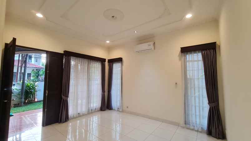 dijual rumah cipete selatan