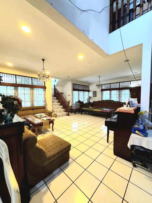 dijual rumah cipete selatan