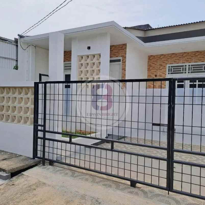 dijual rumah ciputat