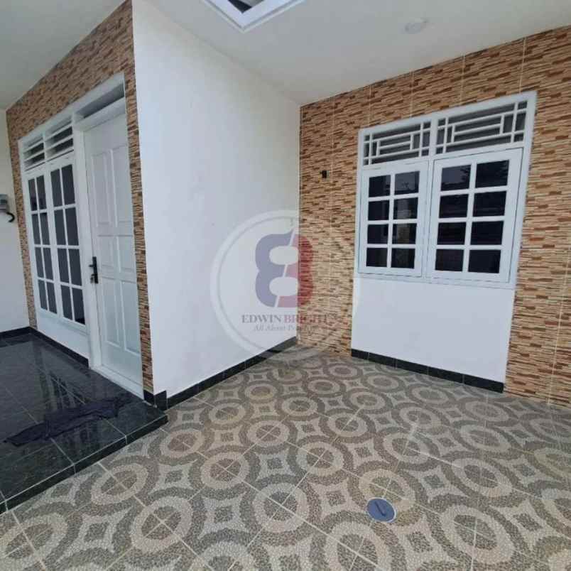 dijual rumah ciputat