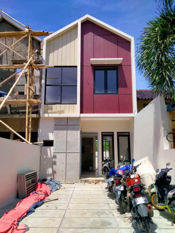 dijual rumah cisaranten kulon arcamanik