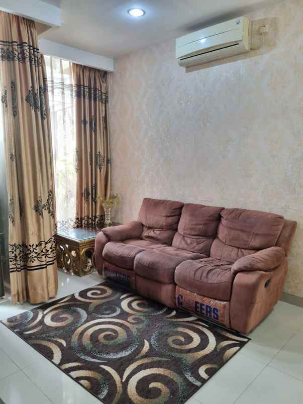 dijual rumah citra grand