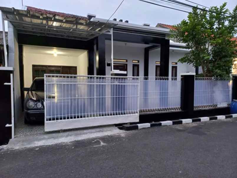 dijual rumah ciwastra bandung