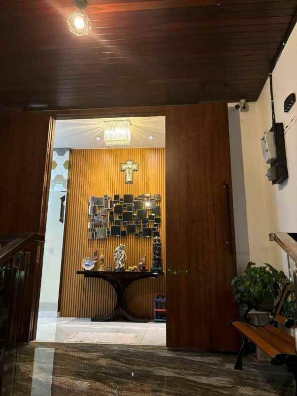 dijual rumah cluster amalfi di jl raya