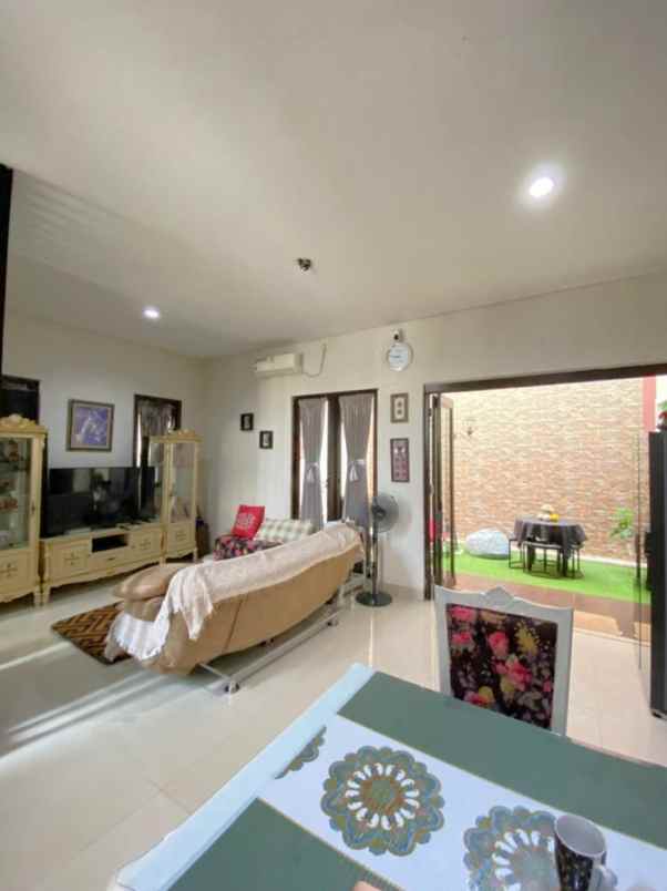 dijual rumah cluster asera one south