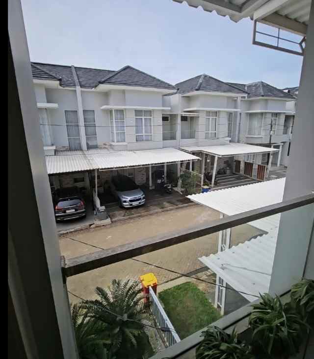 dijual rumah cluster cimanggis