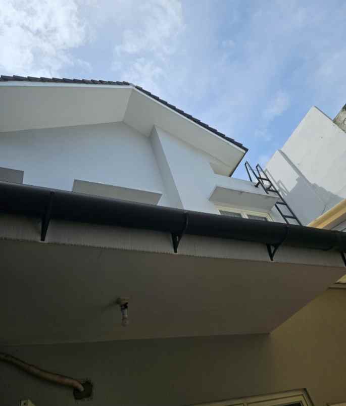 dijual rumah cluster cimanggis