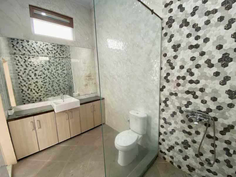 dijual rumah cluster garden terrace