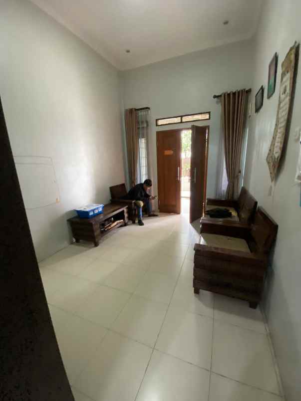 dijual rumah cluster graha batu karang