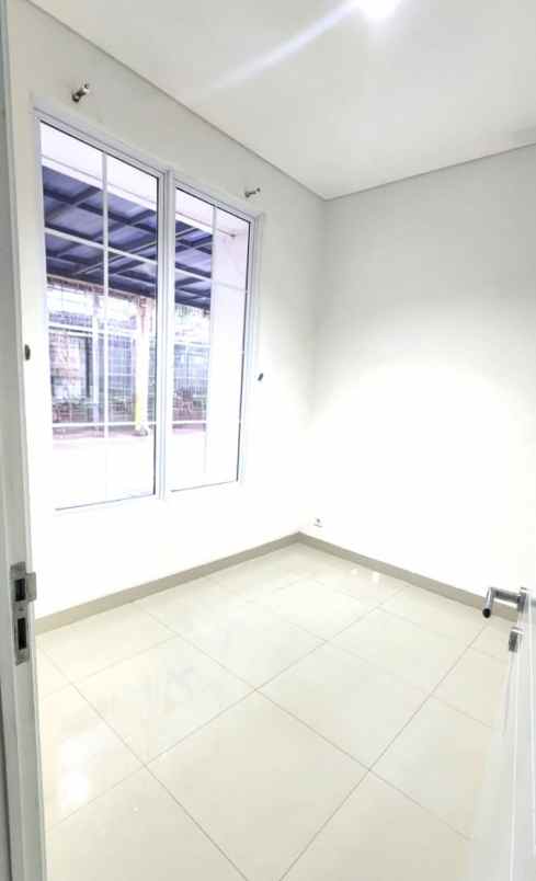 dijual rumah cluster la seine jgc