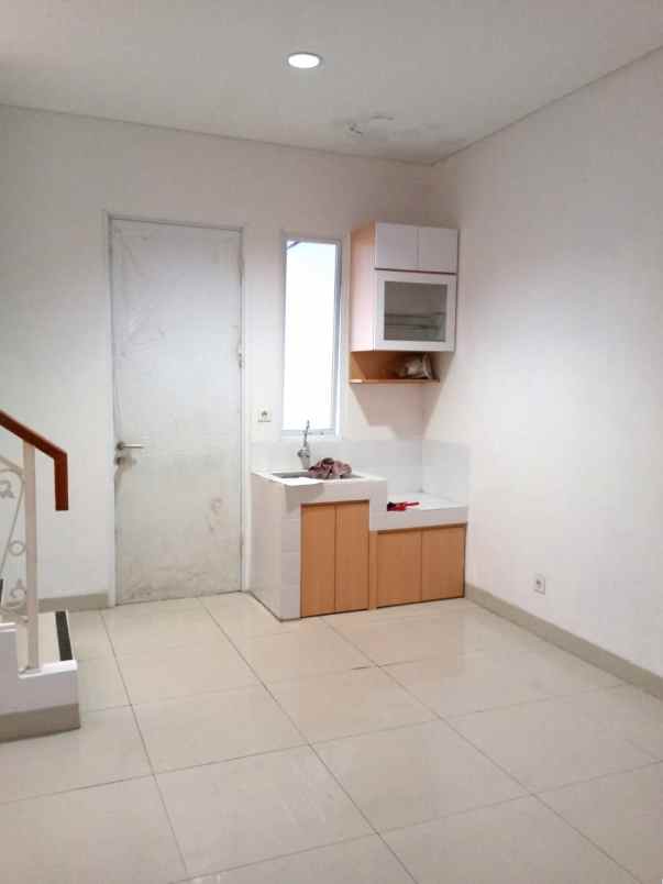 dijual rumah cluster la seine jgc