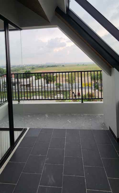 dijual rumah cluster mahakam signature