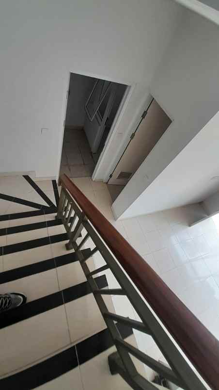 dijual rumah cluster virginia village