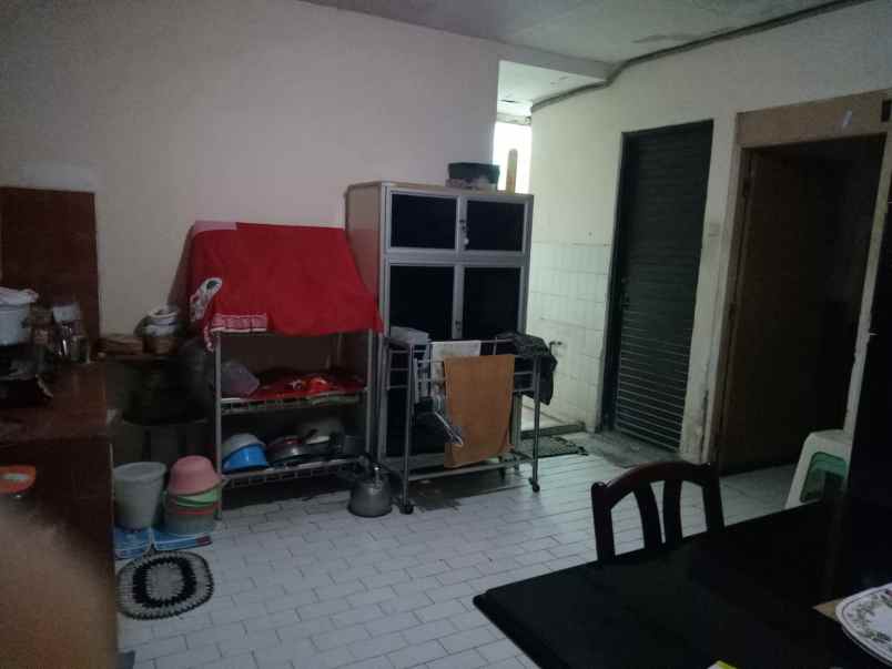 dijual rumah darmo permai utara