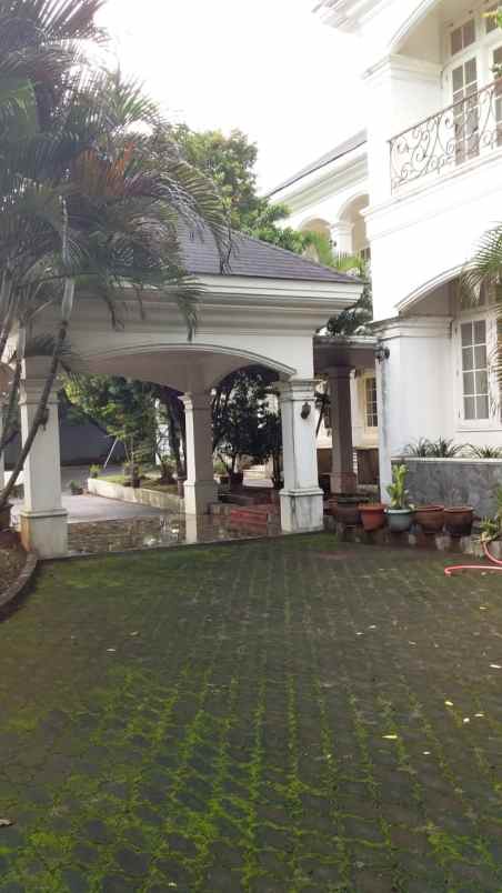 dijual rumah dekat bintaro xchange