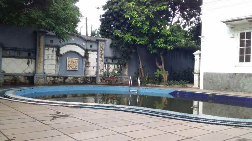 dijual rumah dekat bintaro xchange