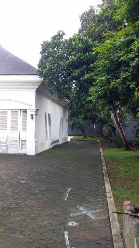 dijual rumah dekat bintaro xchange