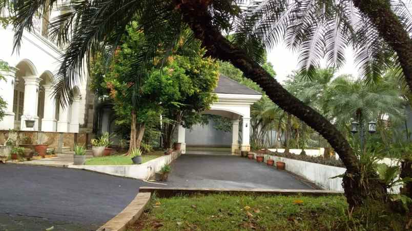 dijual rumah dekat bintaro xchange