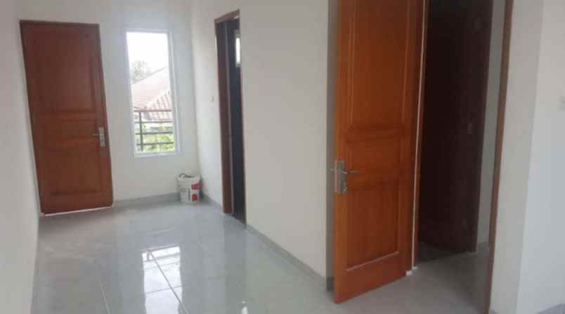 dijual rumah dekat gandaria city mall