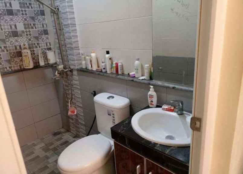 dijual rumah depok timur